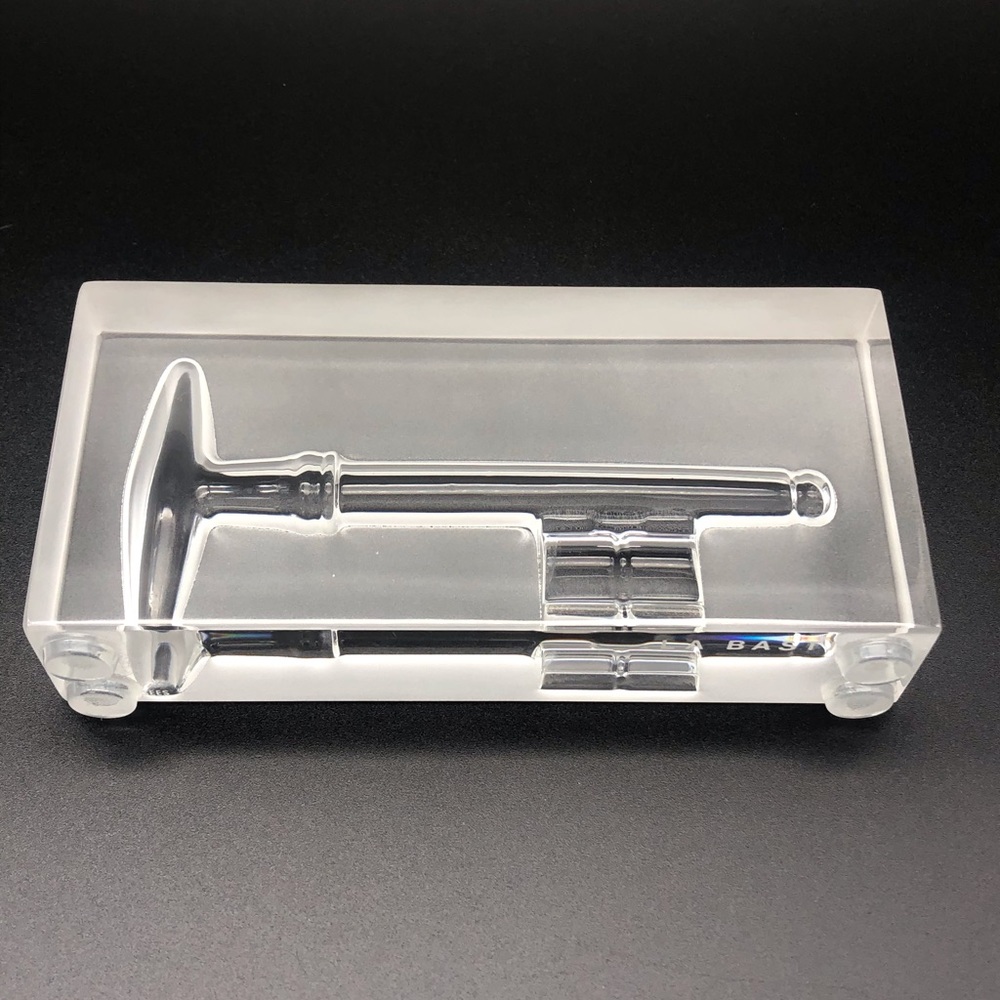 SOLD! Baccarat Bastille Key Crystal Paperweight - RARE - Picture 7 of 9
